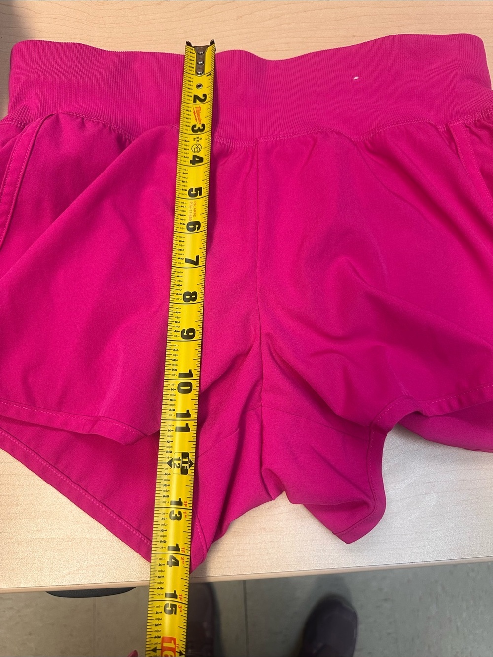 Reebok Women’s Hot Pink Athletic Shorts - Picture 9 of 9